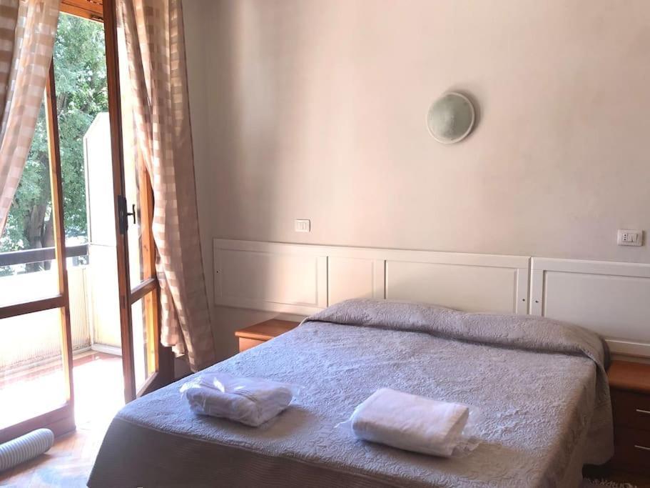 Sansovino Bed And Car Hotel ฟลอเรนซ์ ภายนอก รูปภาพ