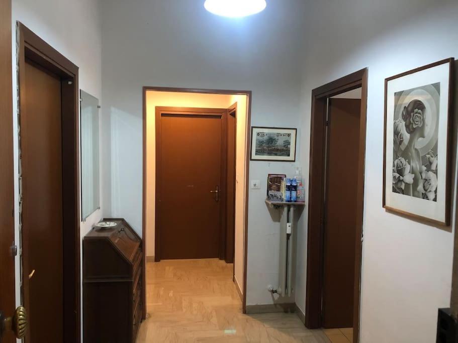 Sansovino Bed And Car Hotel ฟลอเรนซ์ ภายนอก รูปภาพ